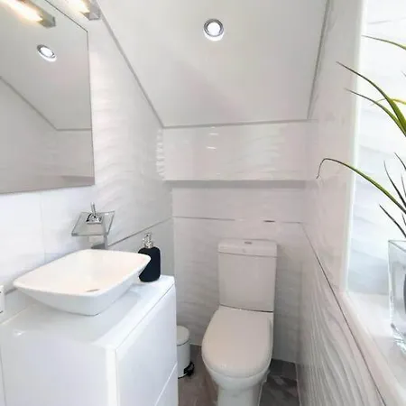 Lejlighed Beautiful 3 Bedroom Townhouse In Urb. Tropicana, *