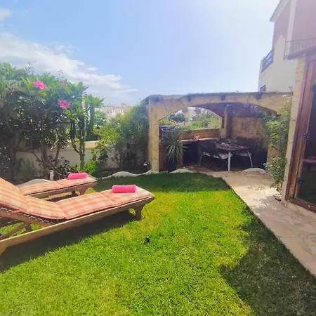 Beautiful 3 Bedroom Townhouse In Urb. Tropicana, *